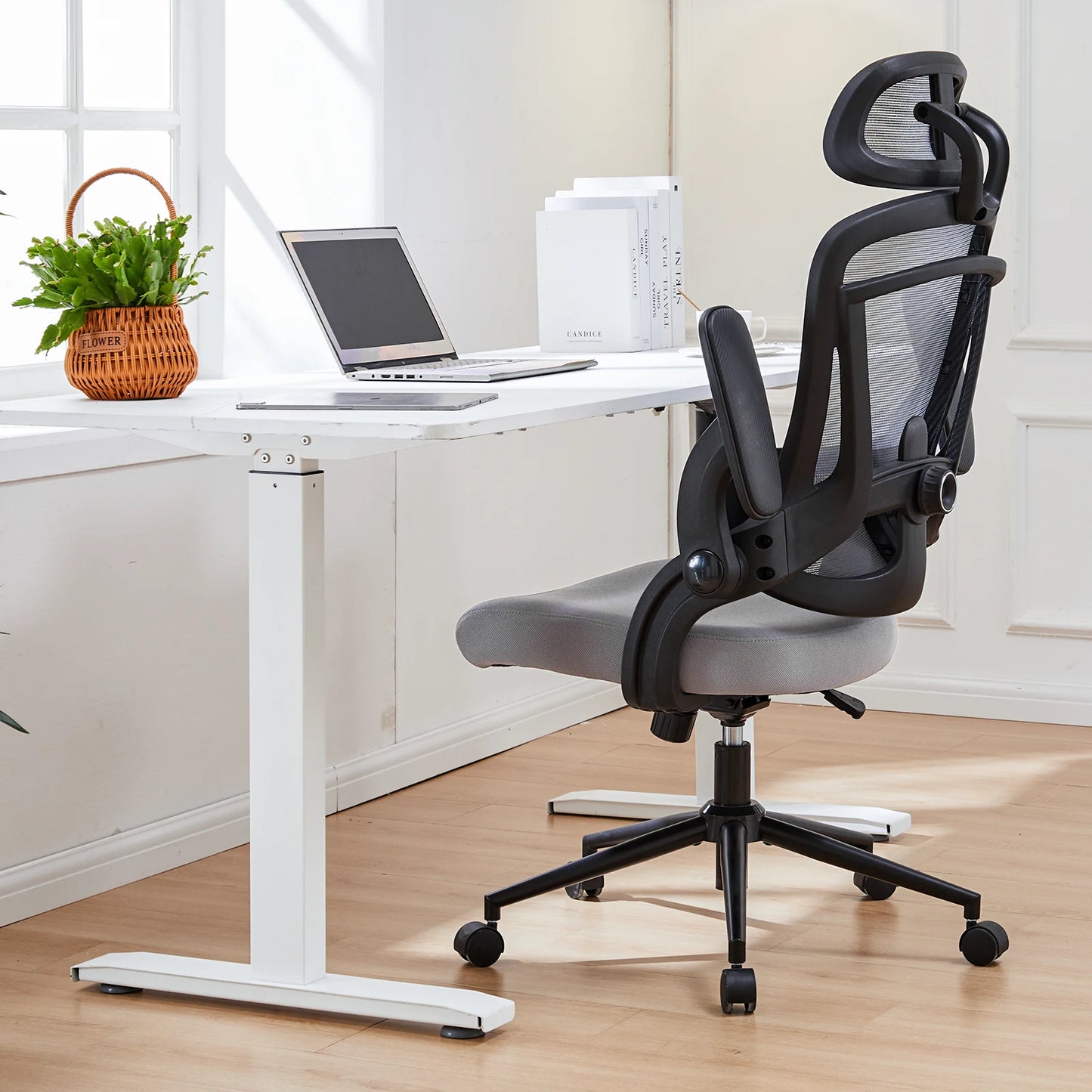 JHK Ergonomic Mesh Office Chair With Lumbar Support And Tilt